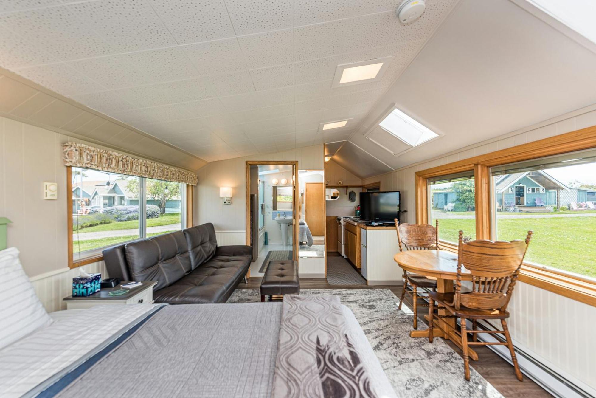 Juan De Fuca Waterfront Hotel & Cottages Sequim Eksteriør bilde