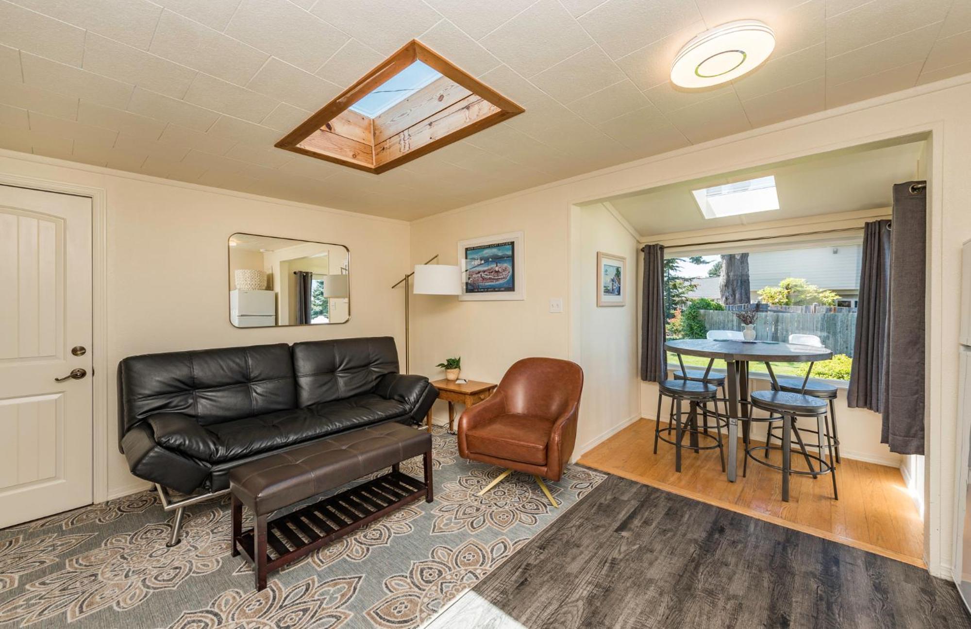 Juan De Fuca Waterfront Hotel & Cottages Sequim Eksteriør bilde